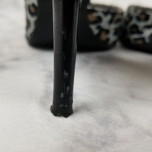 Carlos by Carlos Santana Leopard Print heels 8.5M - Picture 7 of 7